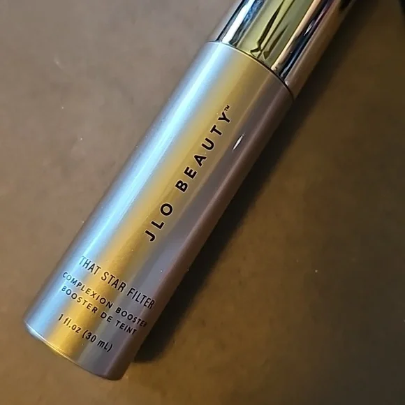 JLO BEAUTY That Star Filter Complexion Booster Color: Rose Gold - Picture 2 of 5